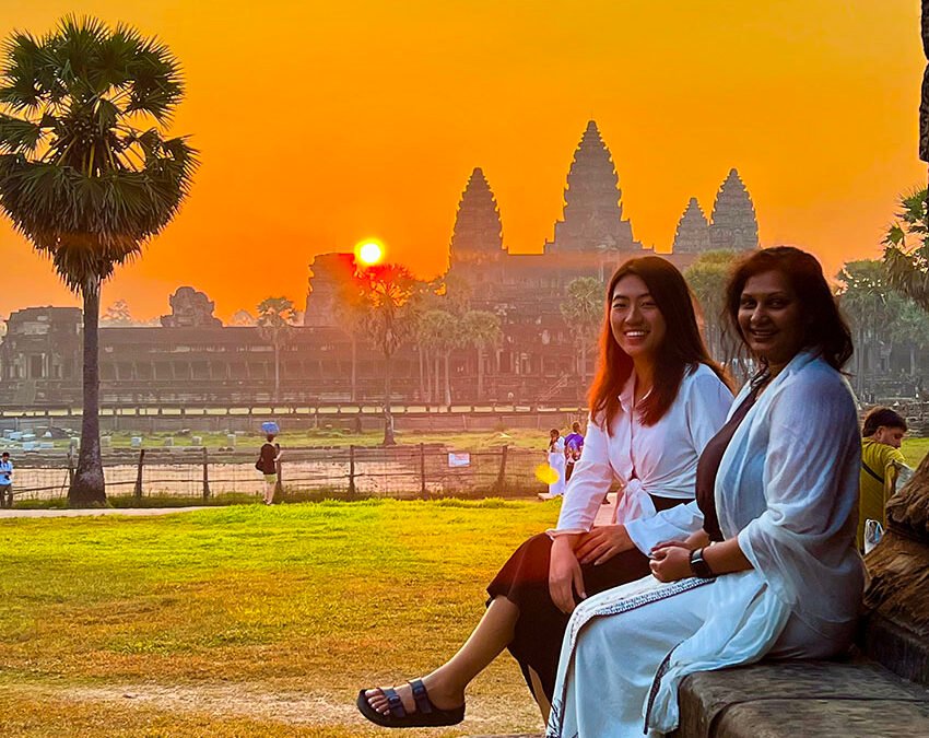 1-DAY TOURS WITH BEAUTIFUL SUNRISE at ANGKOR WAT TEMPLE